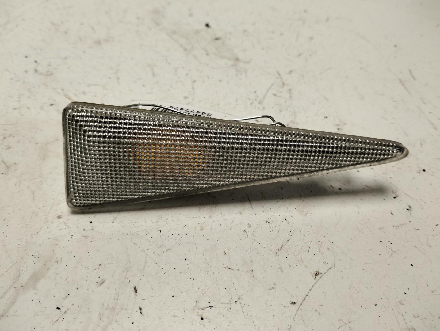 Указатель поворота правый