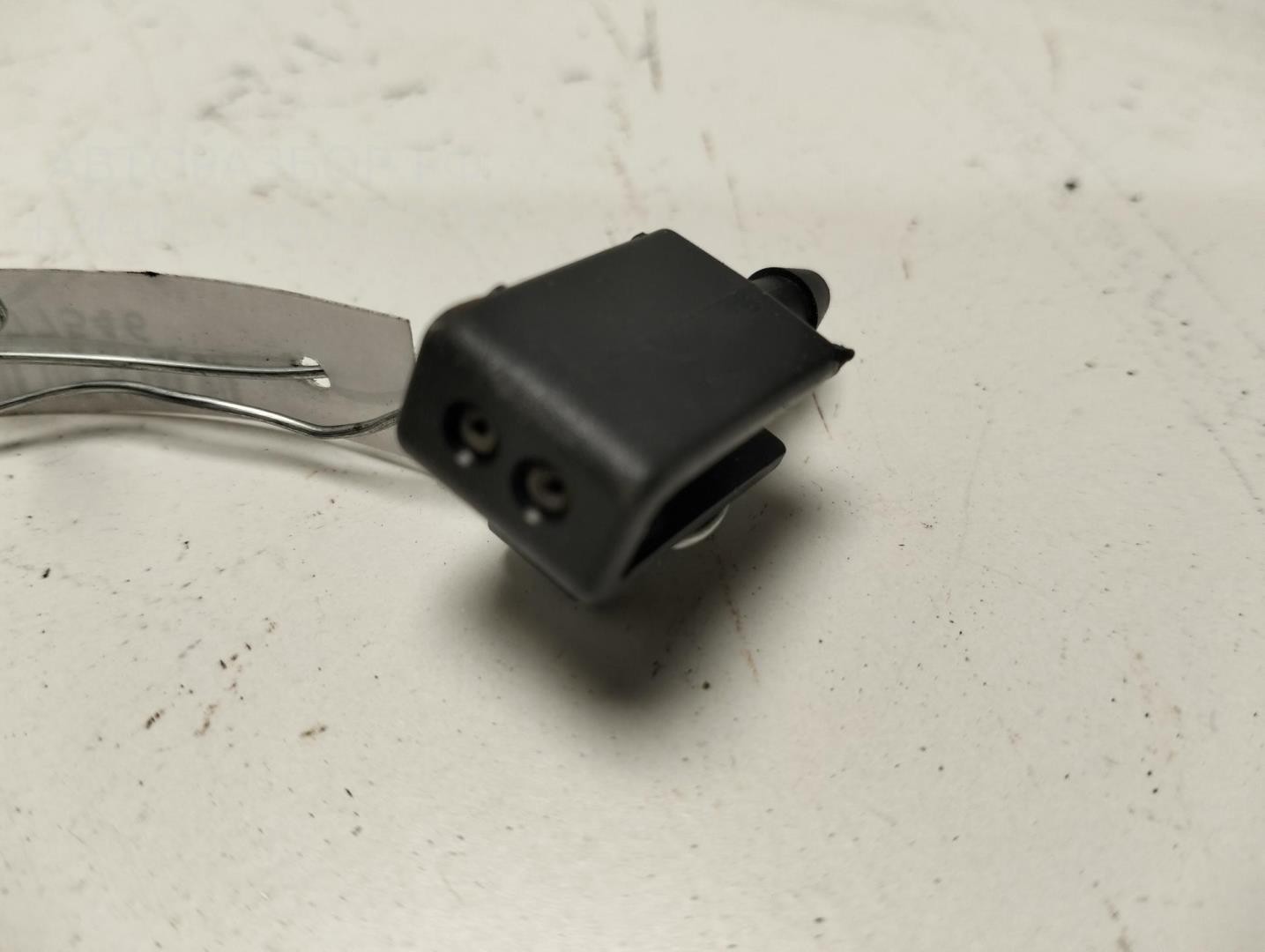 Форсунка омывателя лобового стекла