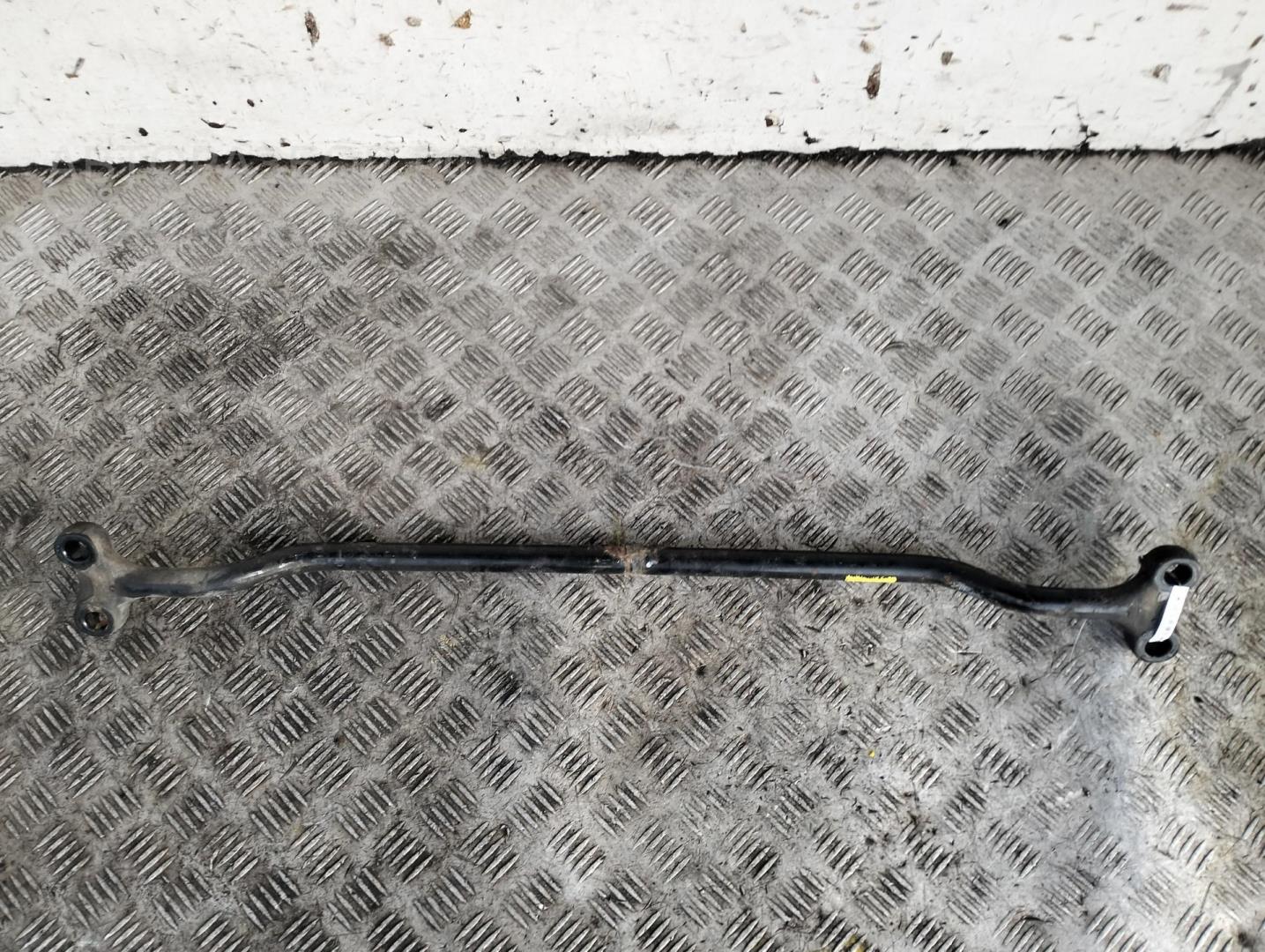 Стабилизатор задний