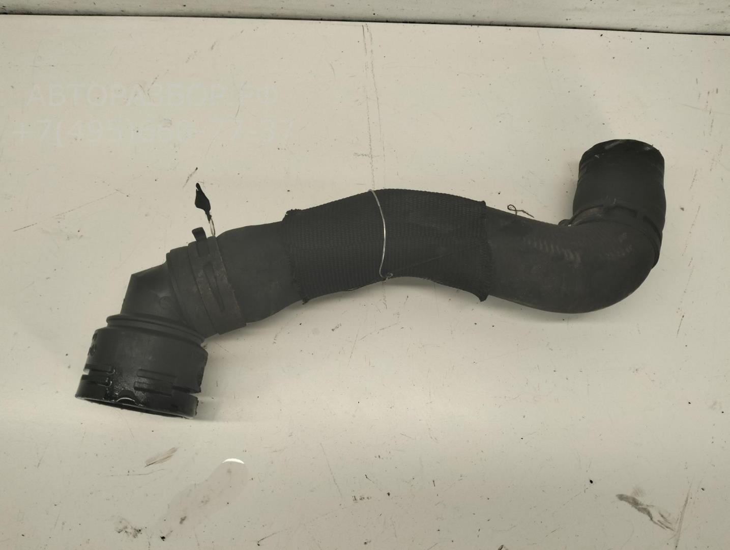 Патрубок радиатора