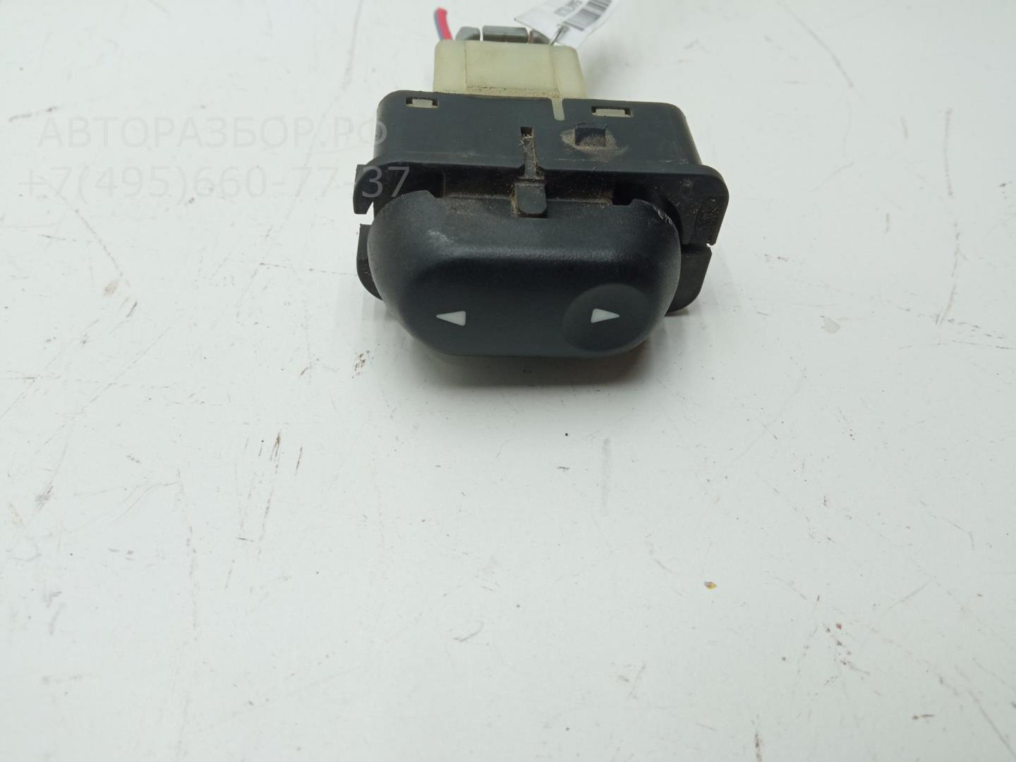 Кнопка стеклоподъемника