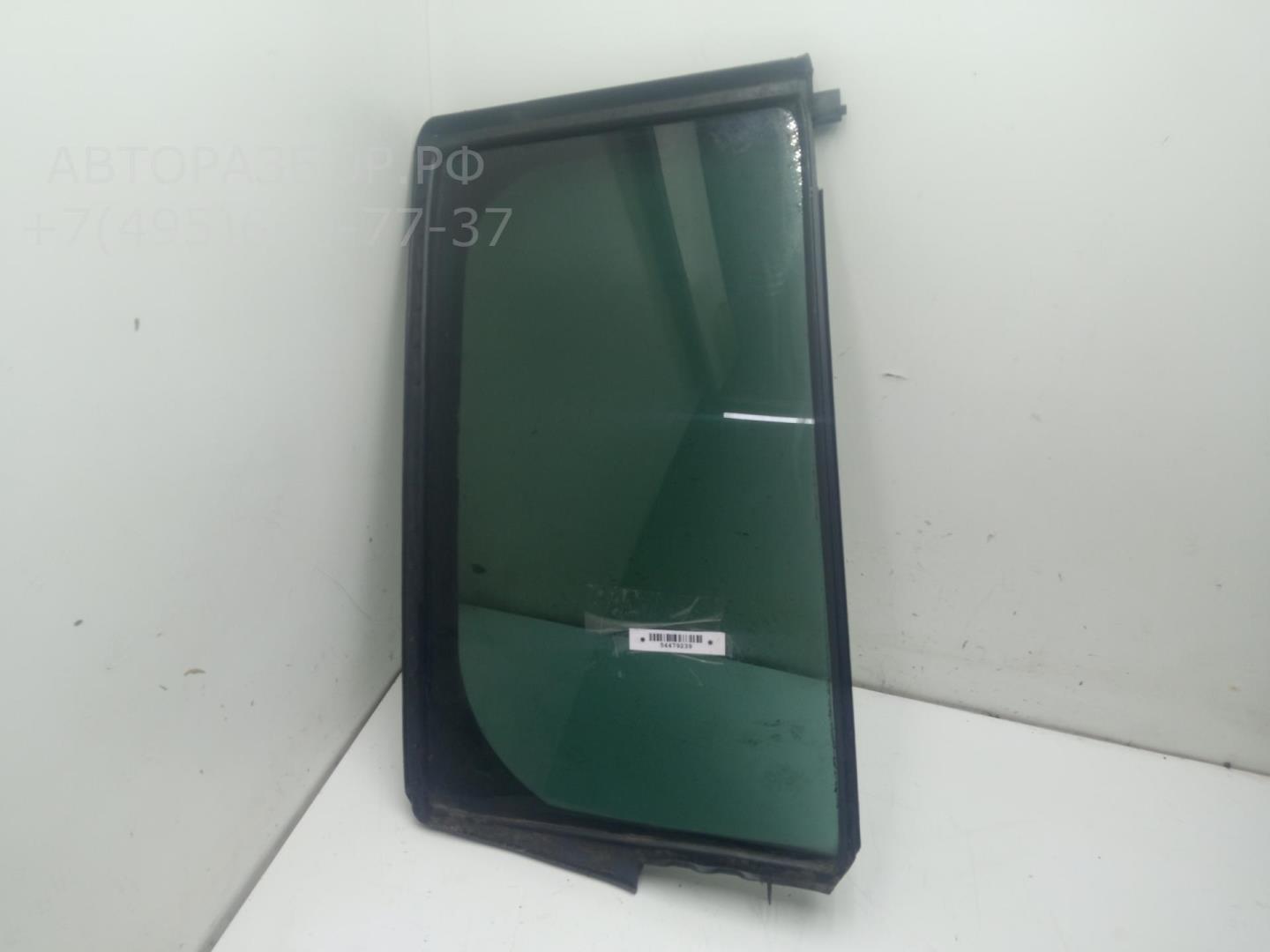 Стекло двери задней правой (форточка)
