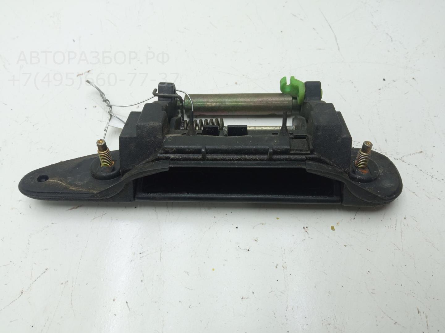 Ручка двери передней наружная правая