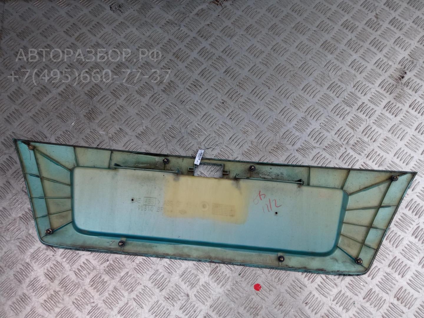 Накладка крышки багажника