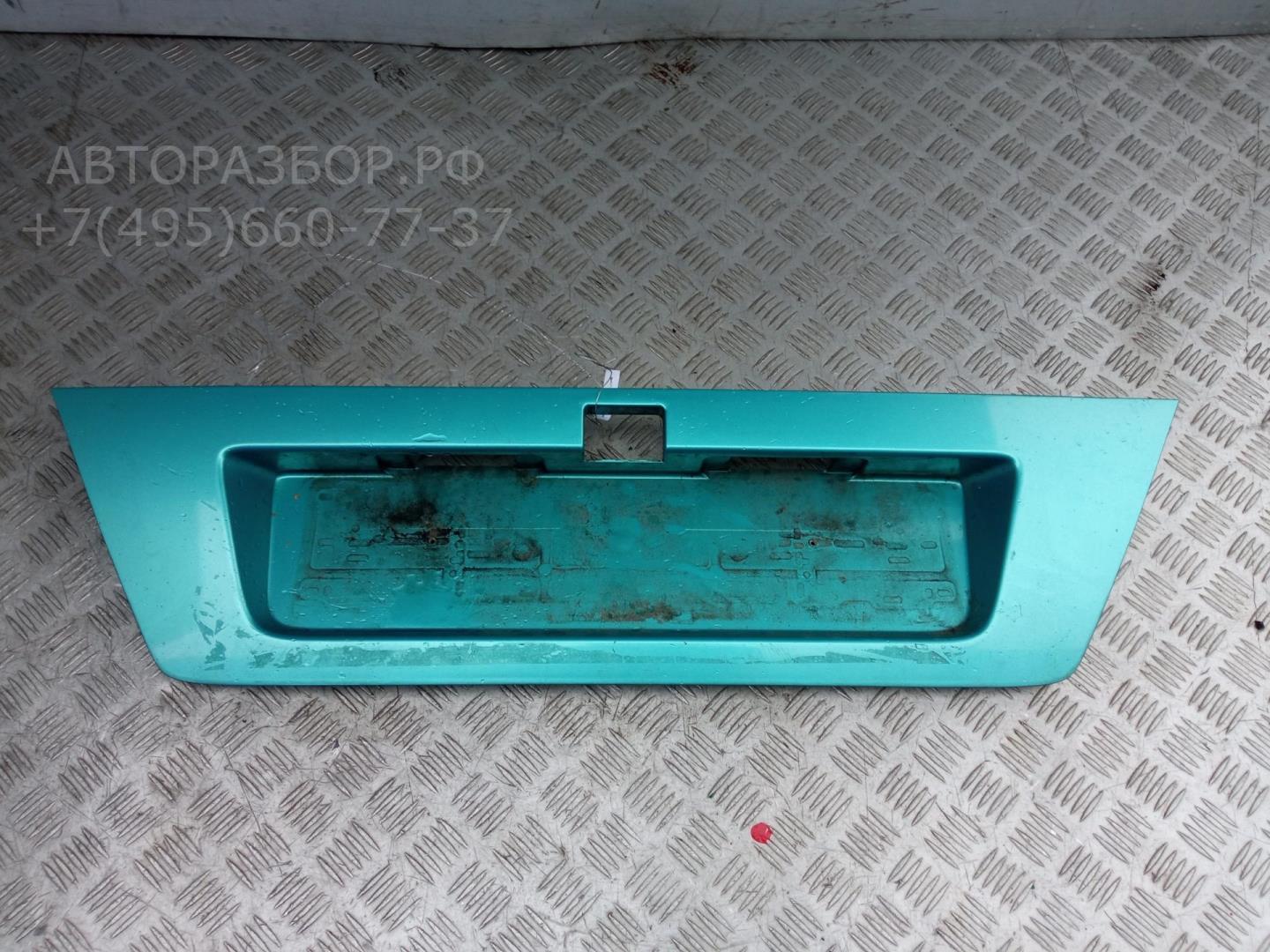 Накладка крышки багажника