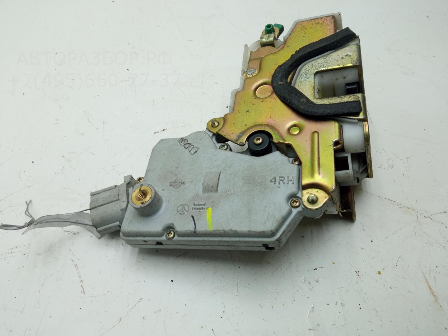 Замок двери передней правой