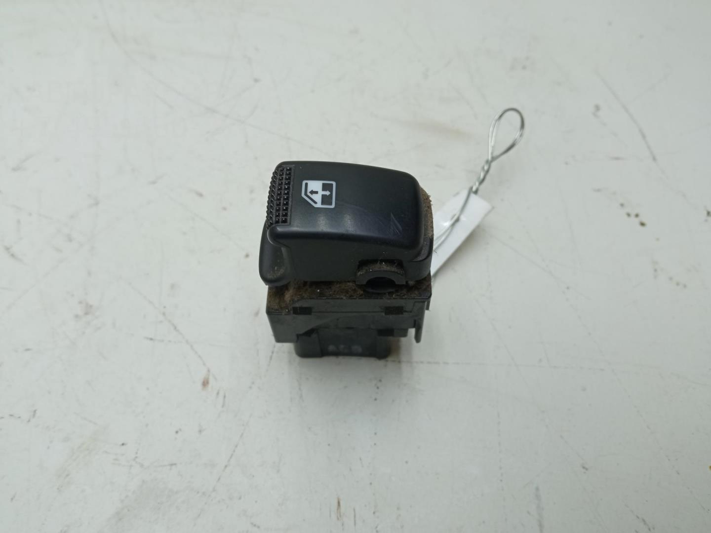 Кнопка стеклоподъемника для Carens (FC) 1999-2002
