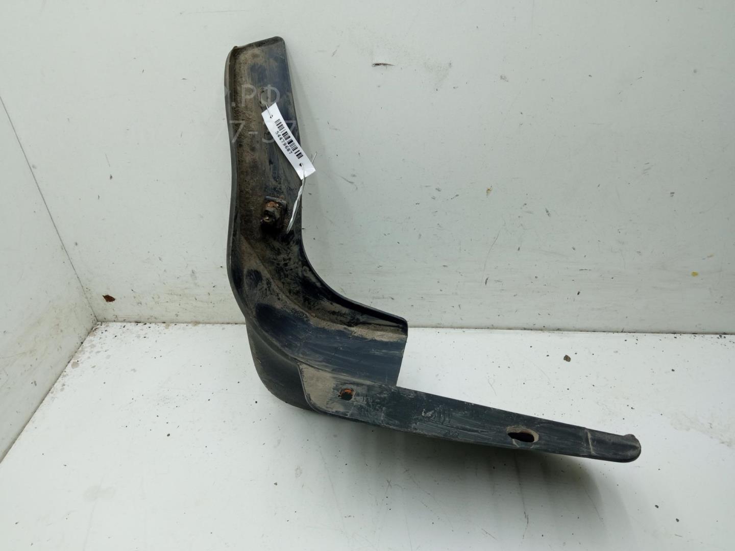 Брызговик задний левый