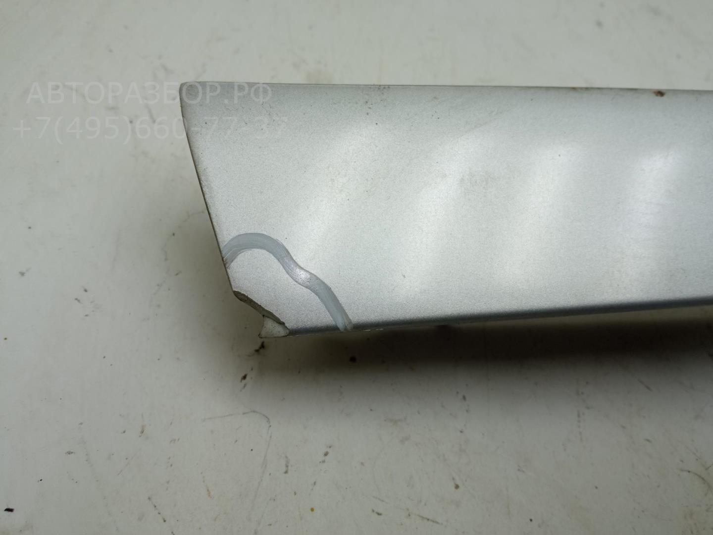 Накладка крышки багажника