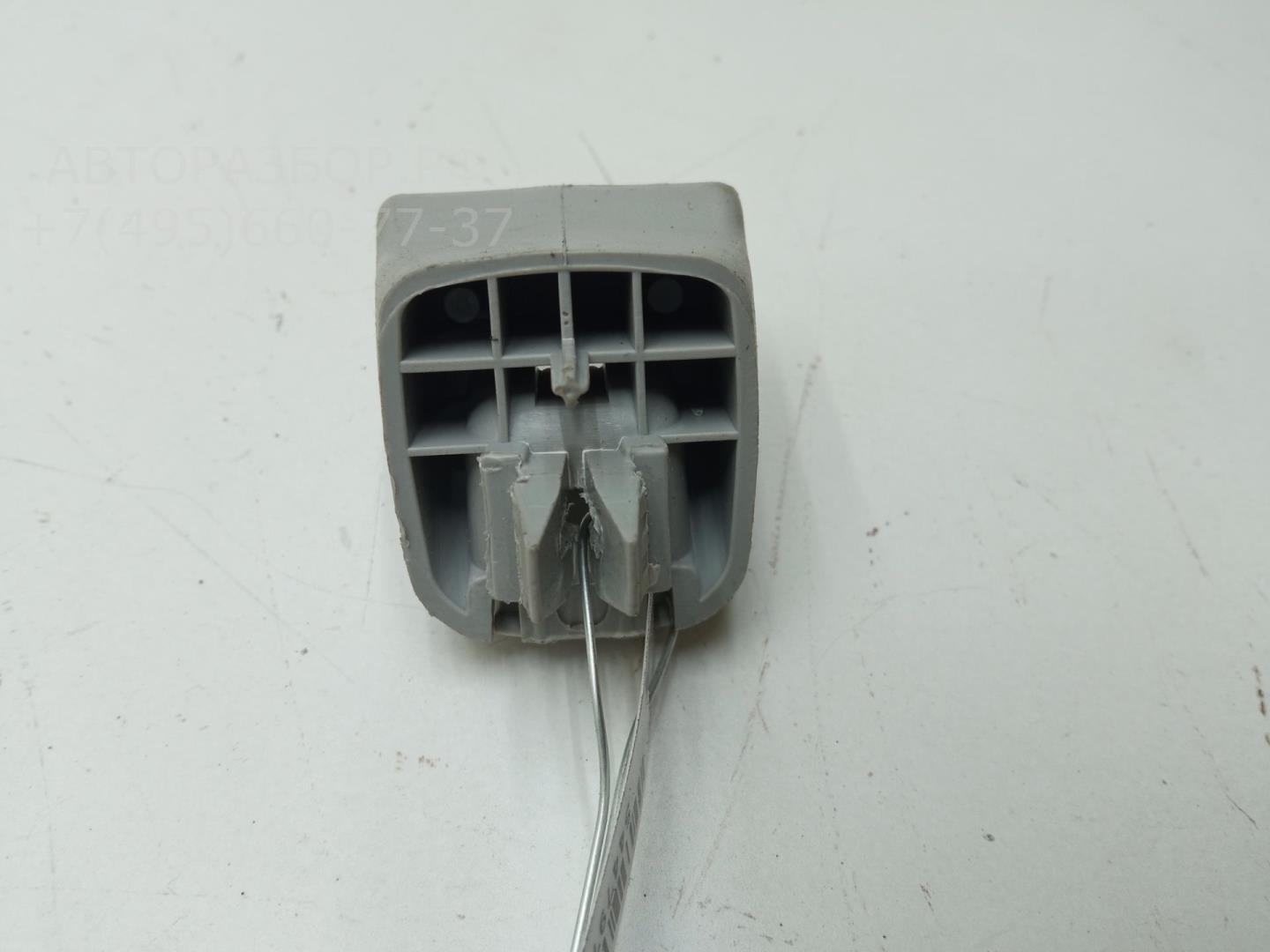 Кронштейн солнцезащитного козырька