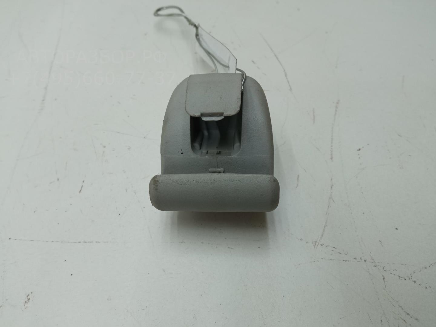 Кронштейн солнцезащитного козырька