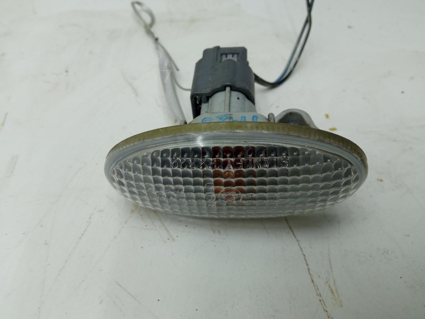 Указатель поворота правый