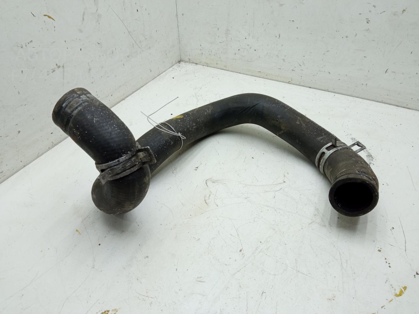 Патрубок радиатора