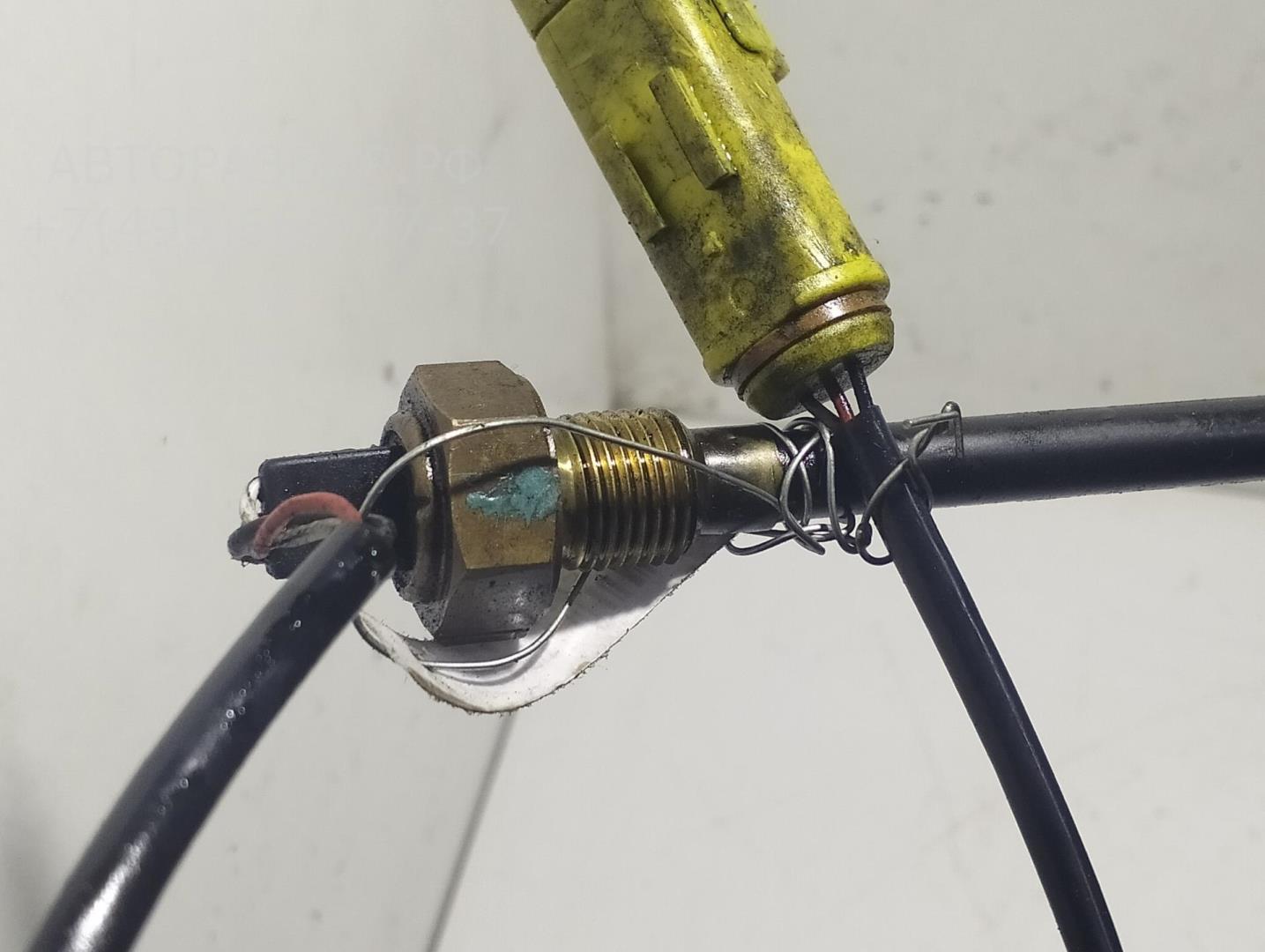 Датчик давления масла для C5 2001-2008