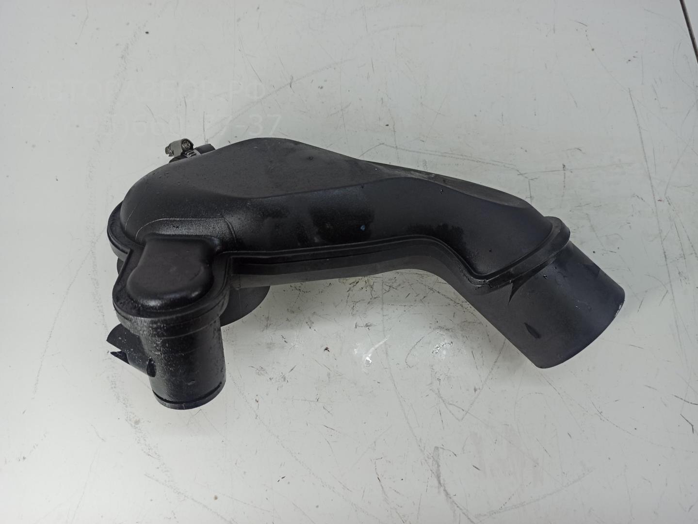 Патрубок воздушного фильтра