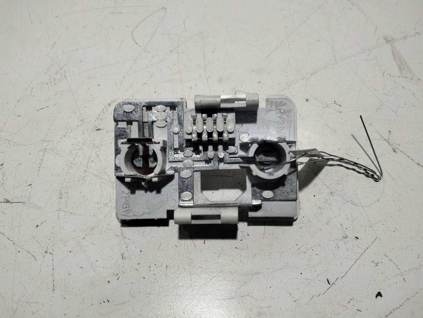 Плата заднего фонаря левого