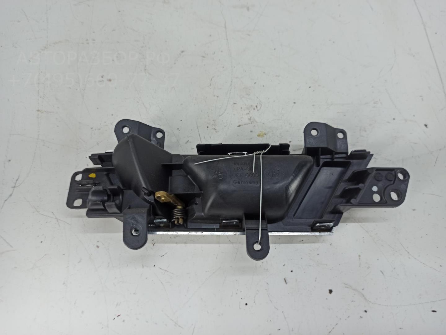 Ручка двери задней внутренняя правая