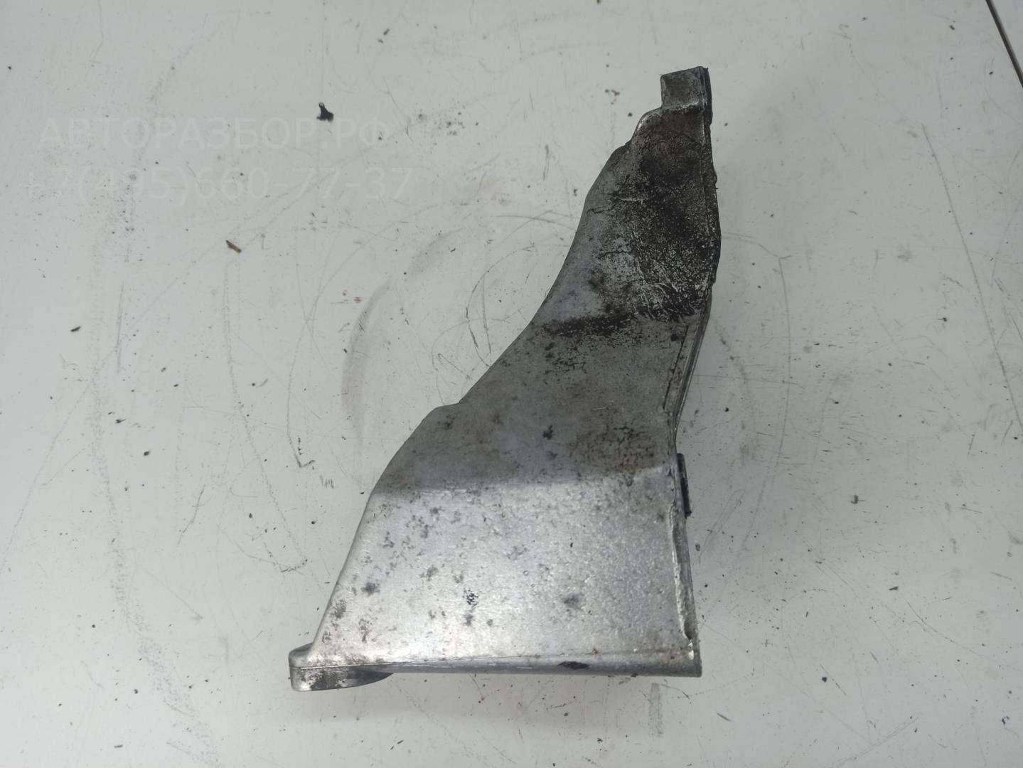 Кронштейн двигателя левый