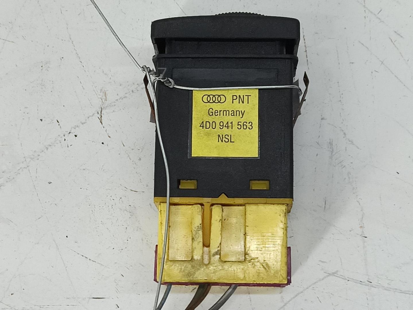 Кнопка света противотуманных фар