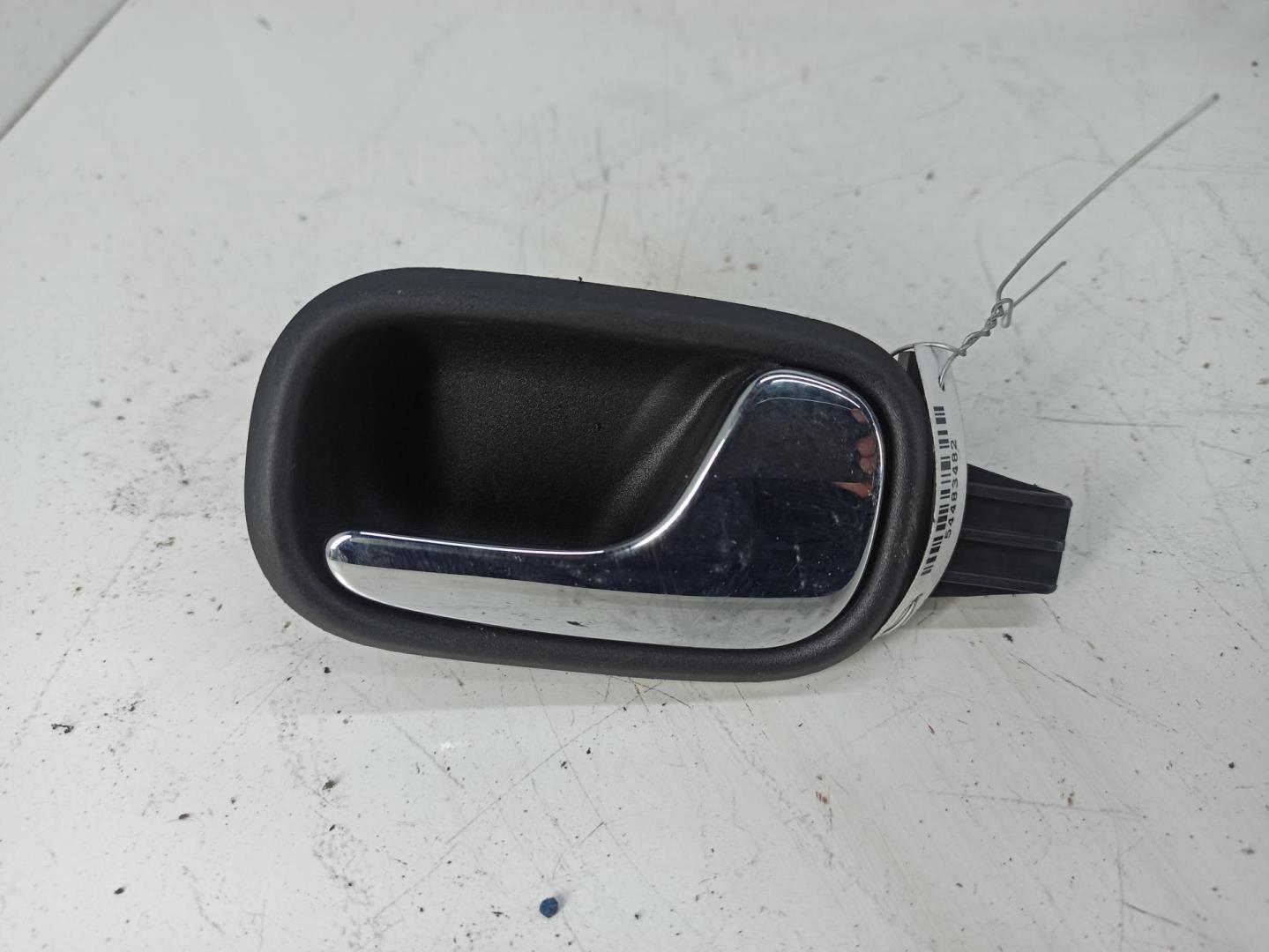 Ручка двери задней внутренняя правая