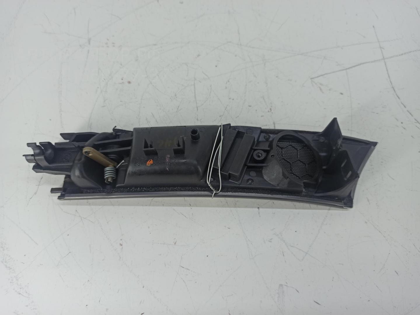 Ручка двери передней внутренняя правая