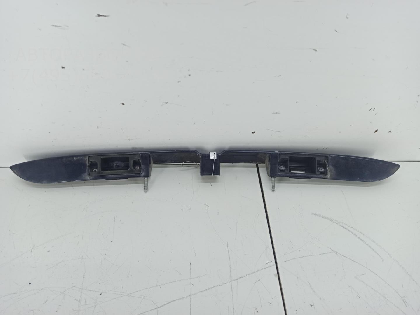 Накладка крышки багажника