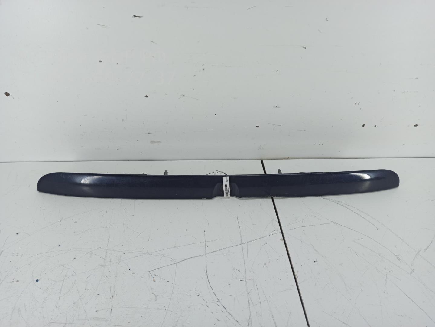 Накладка крышки багажника