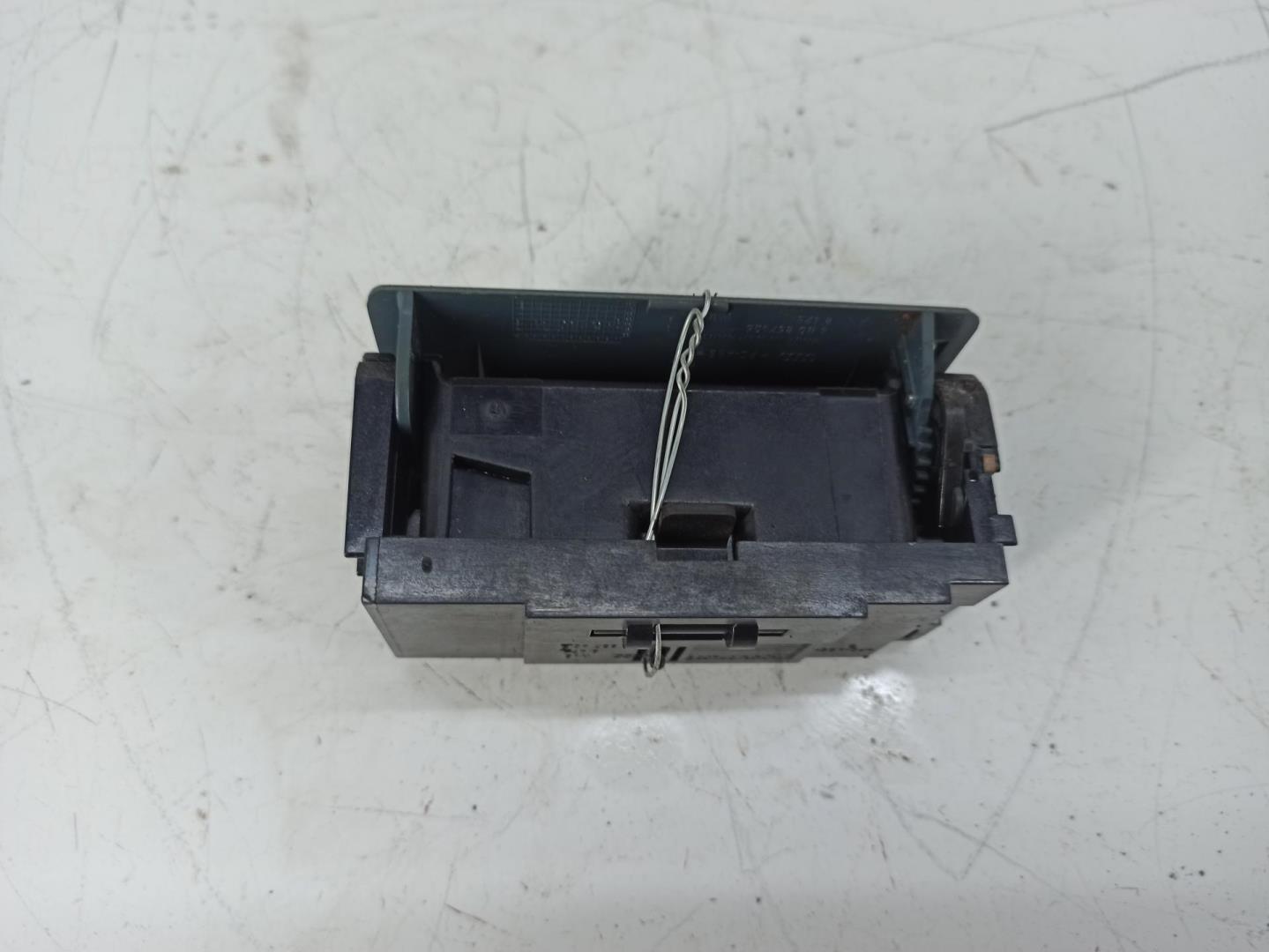 Пепельница