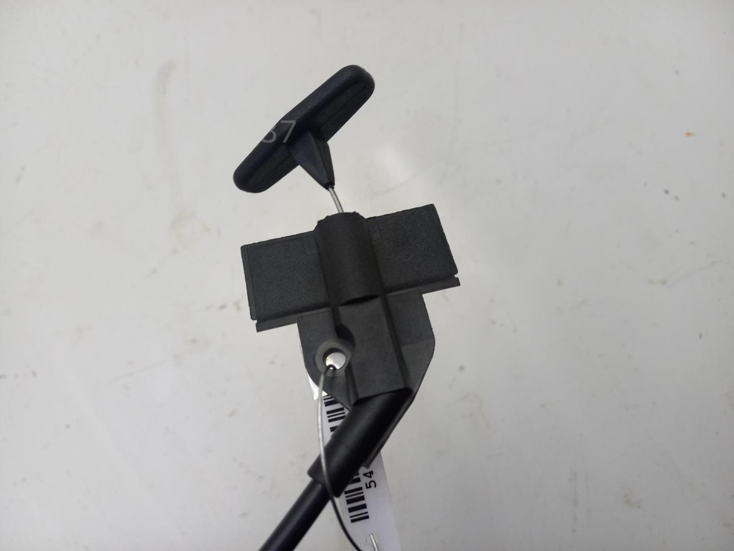 Трос открывания багажника