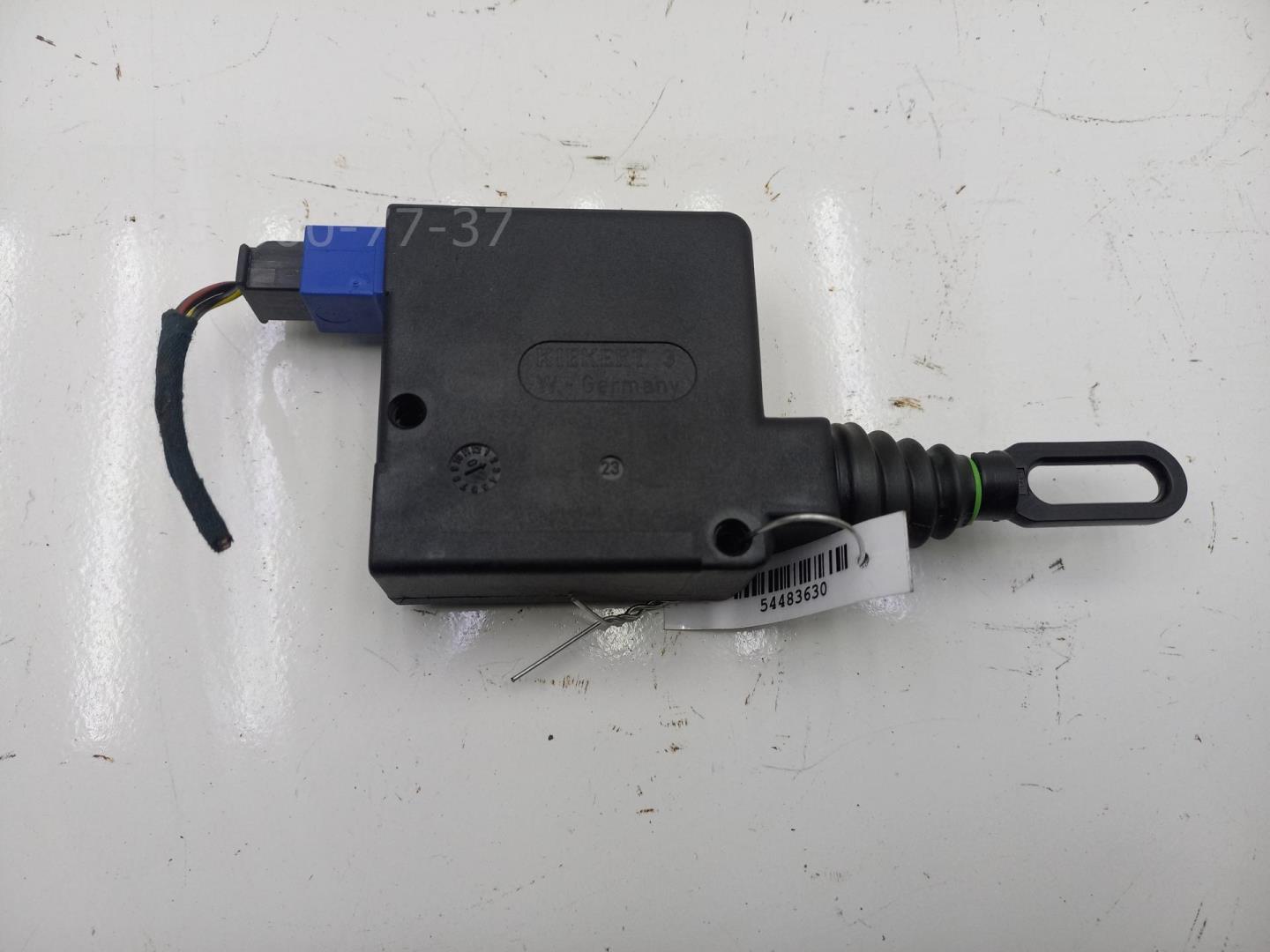 Активатор замка багажника