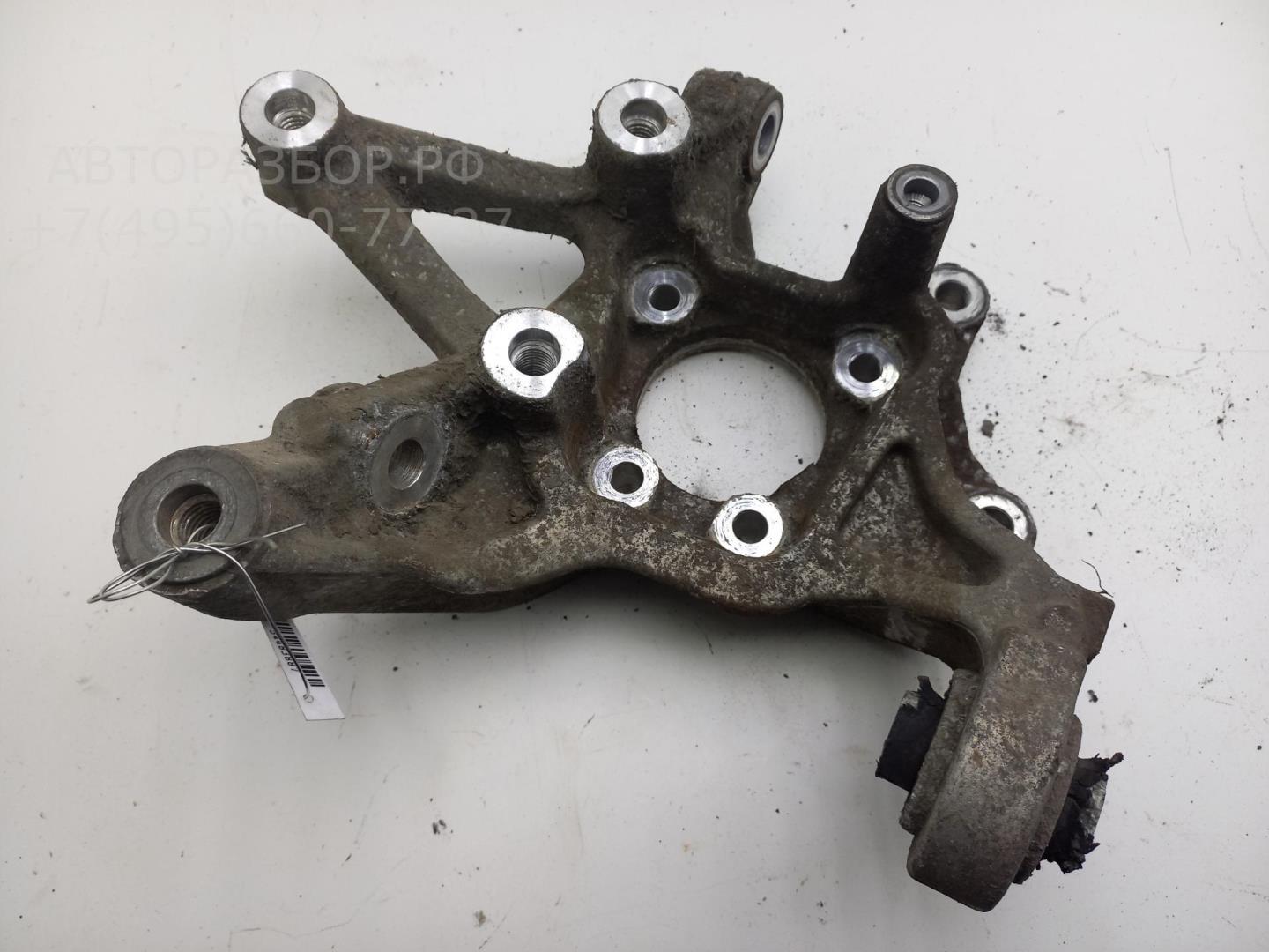 Кулак поворотный задний правый