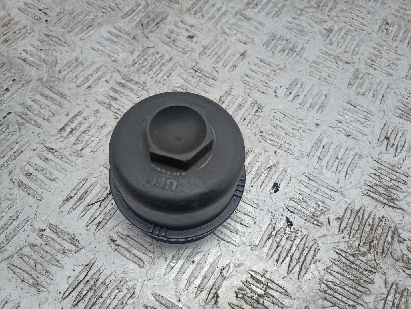 Крышка масляного фильтра