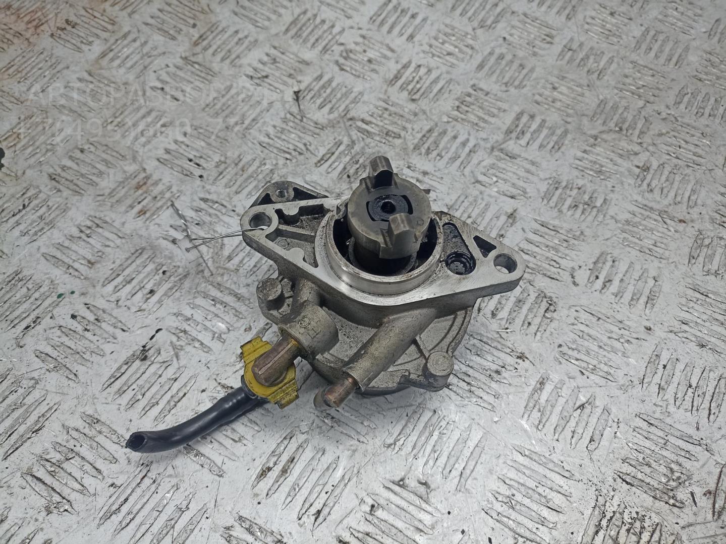 Насос вакуумный