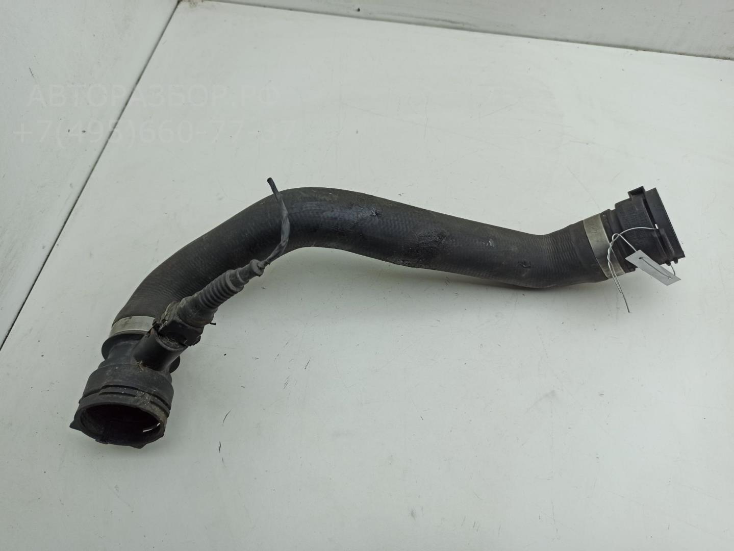 Патрубок радиатора