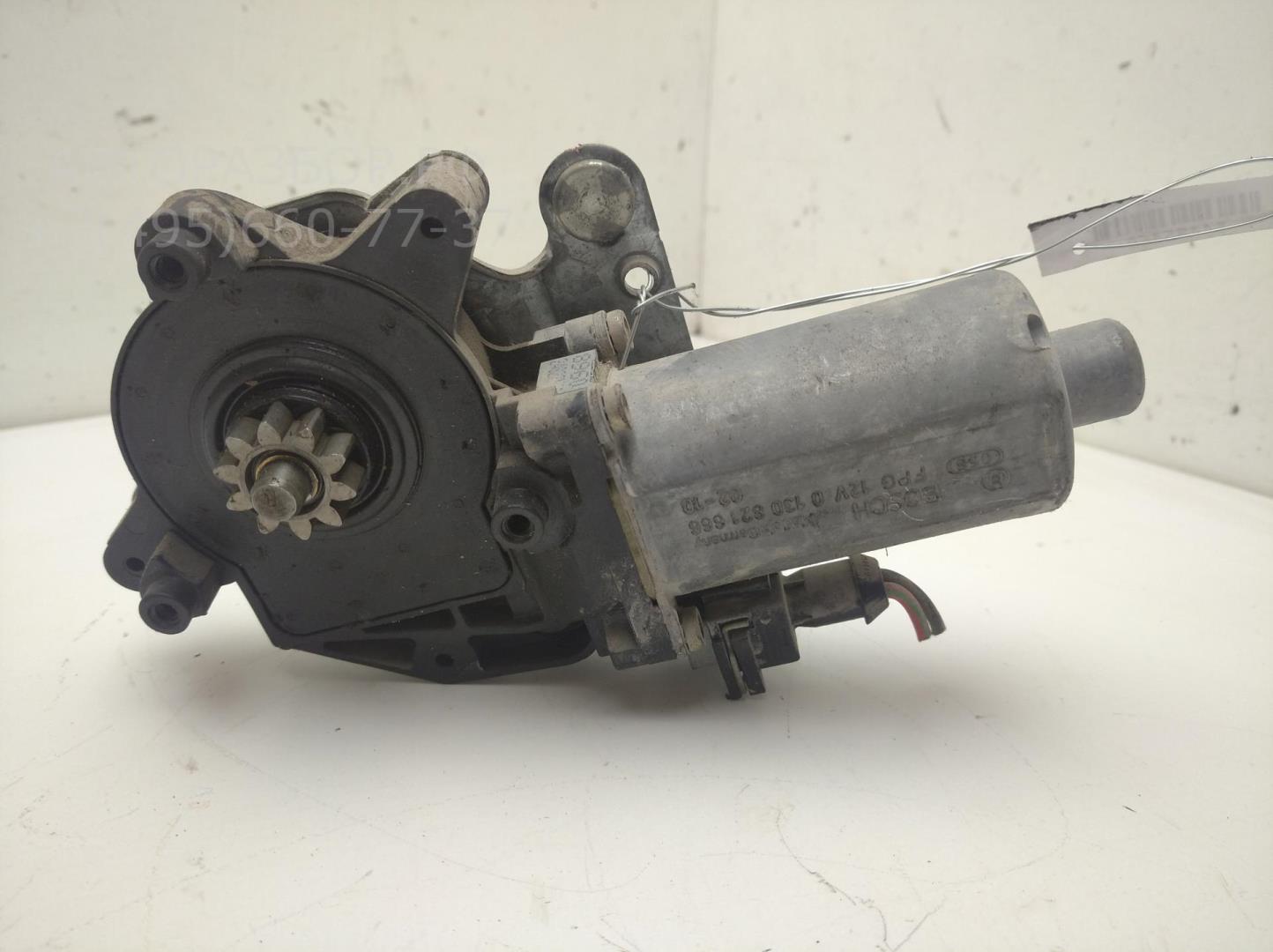 Стеклоподъемник электр. передний правый