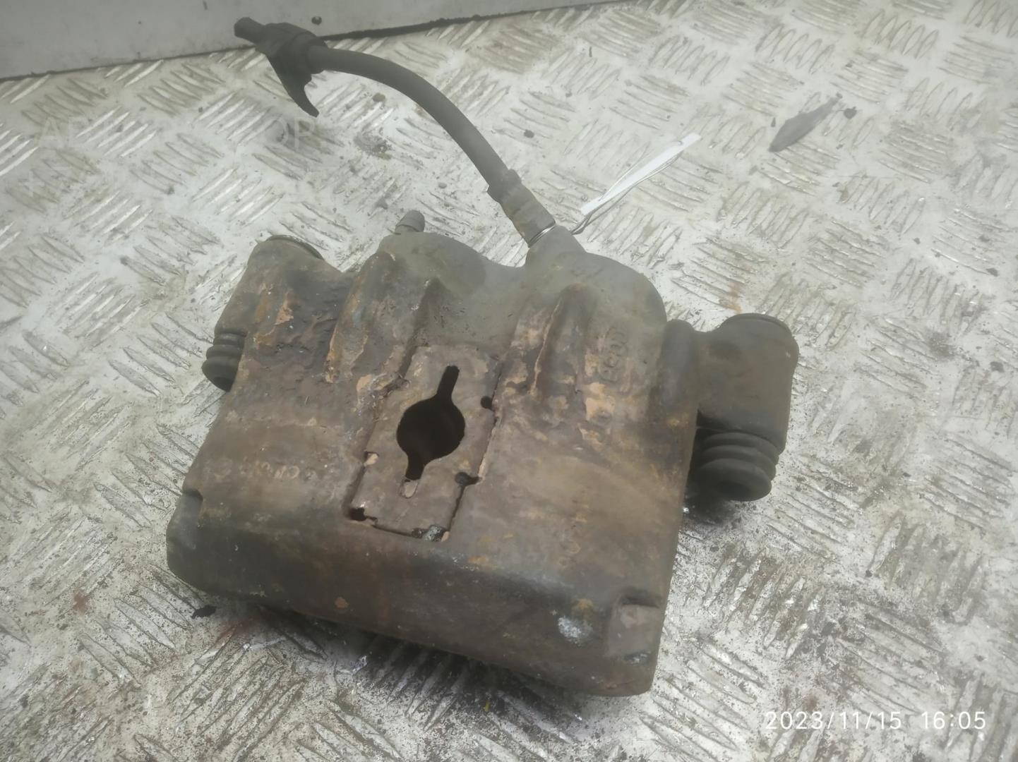 Суппорт передний правый