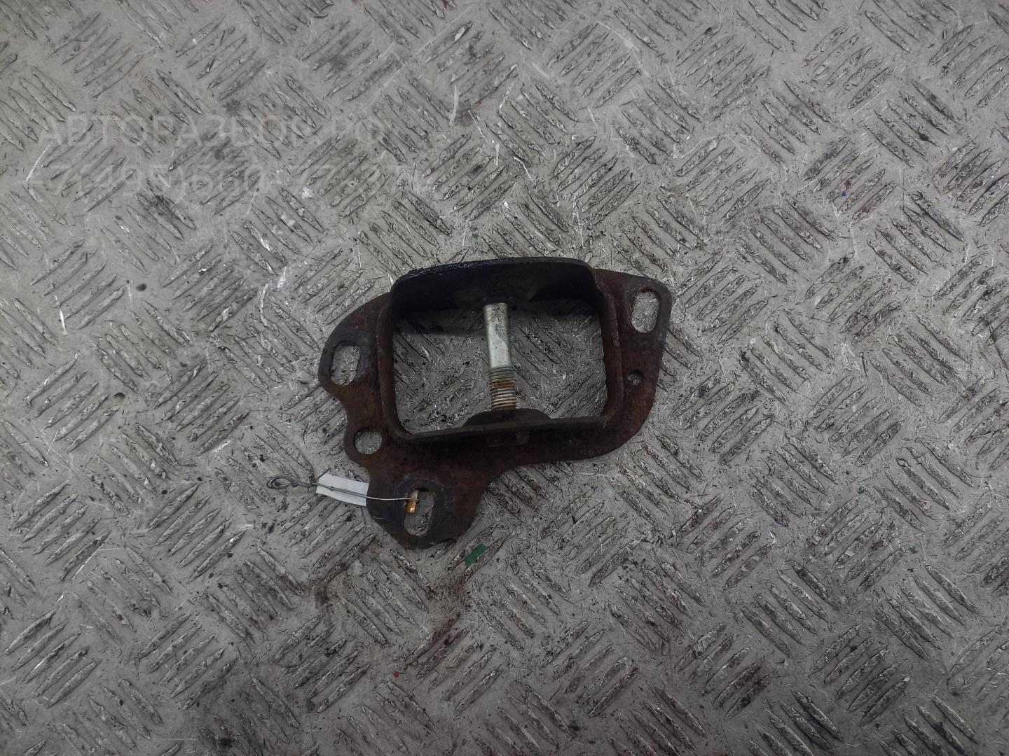 Кронштейн (сопут. товар)