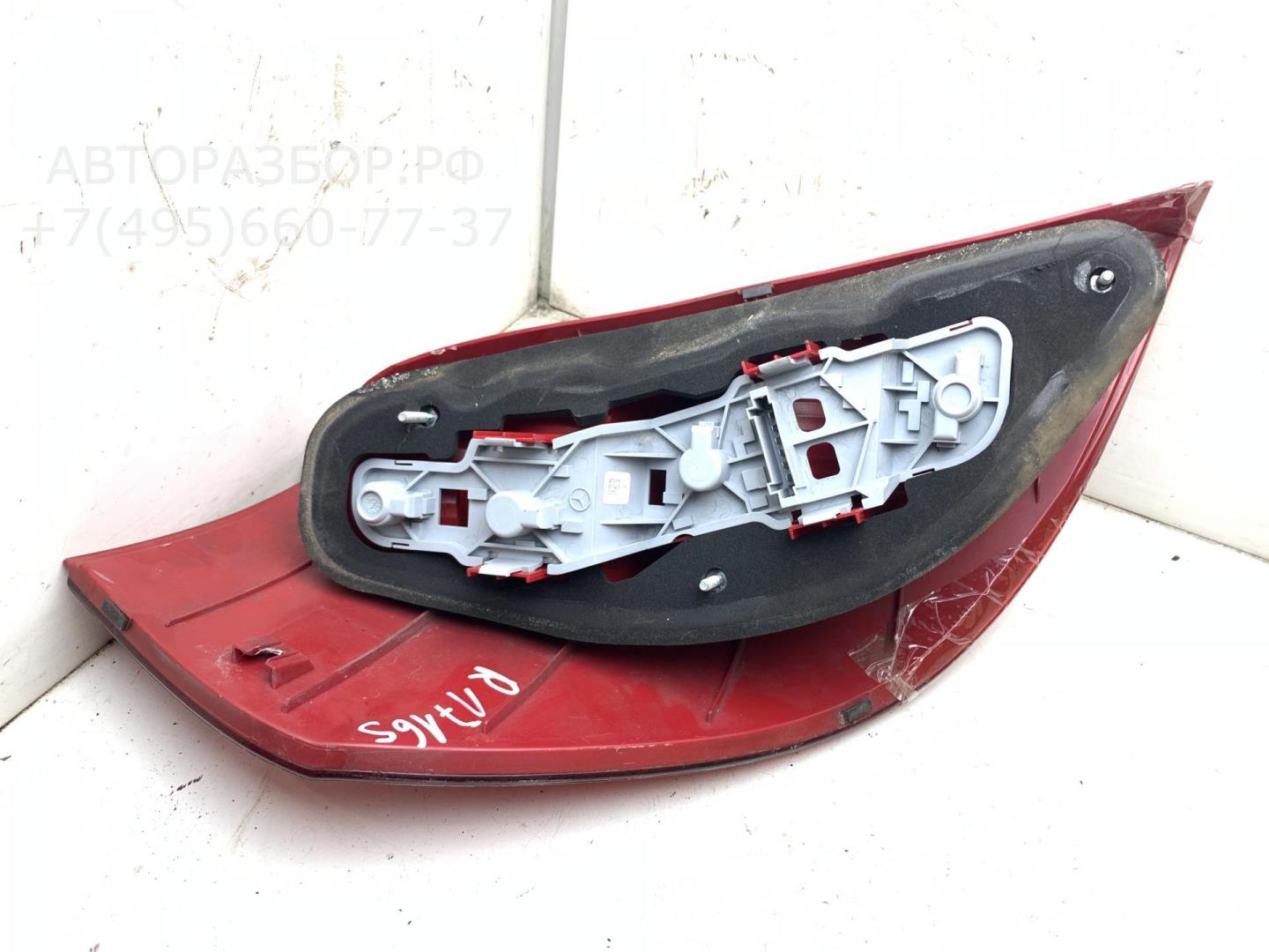 Фонарь задний правый