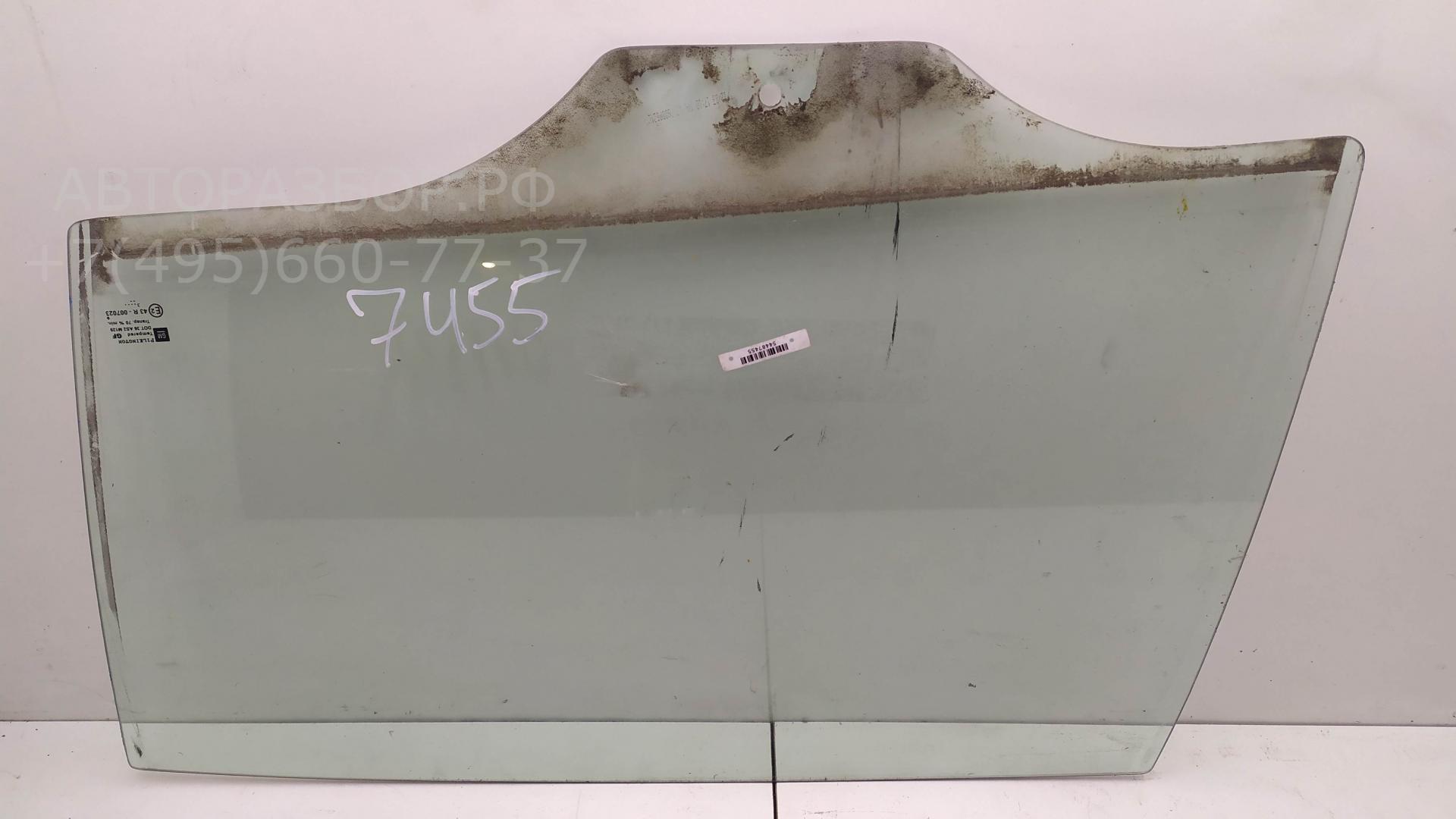 Стекло двери задней левой