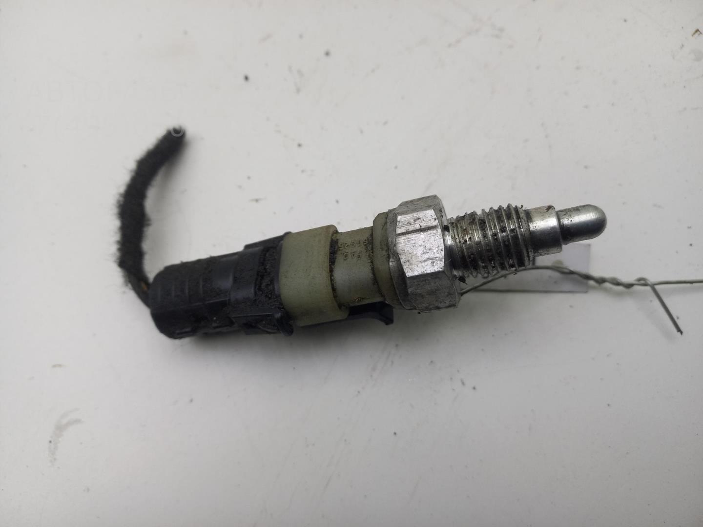 Датчик включения заднего хода