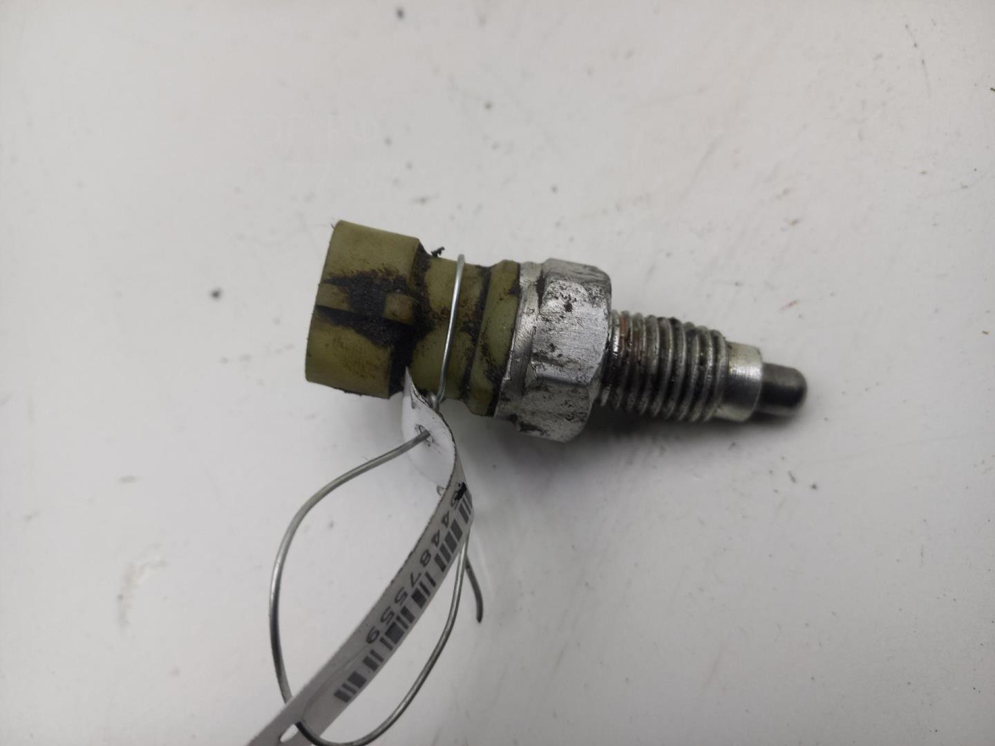 Датчик включения заднего хода