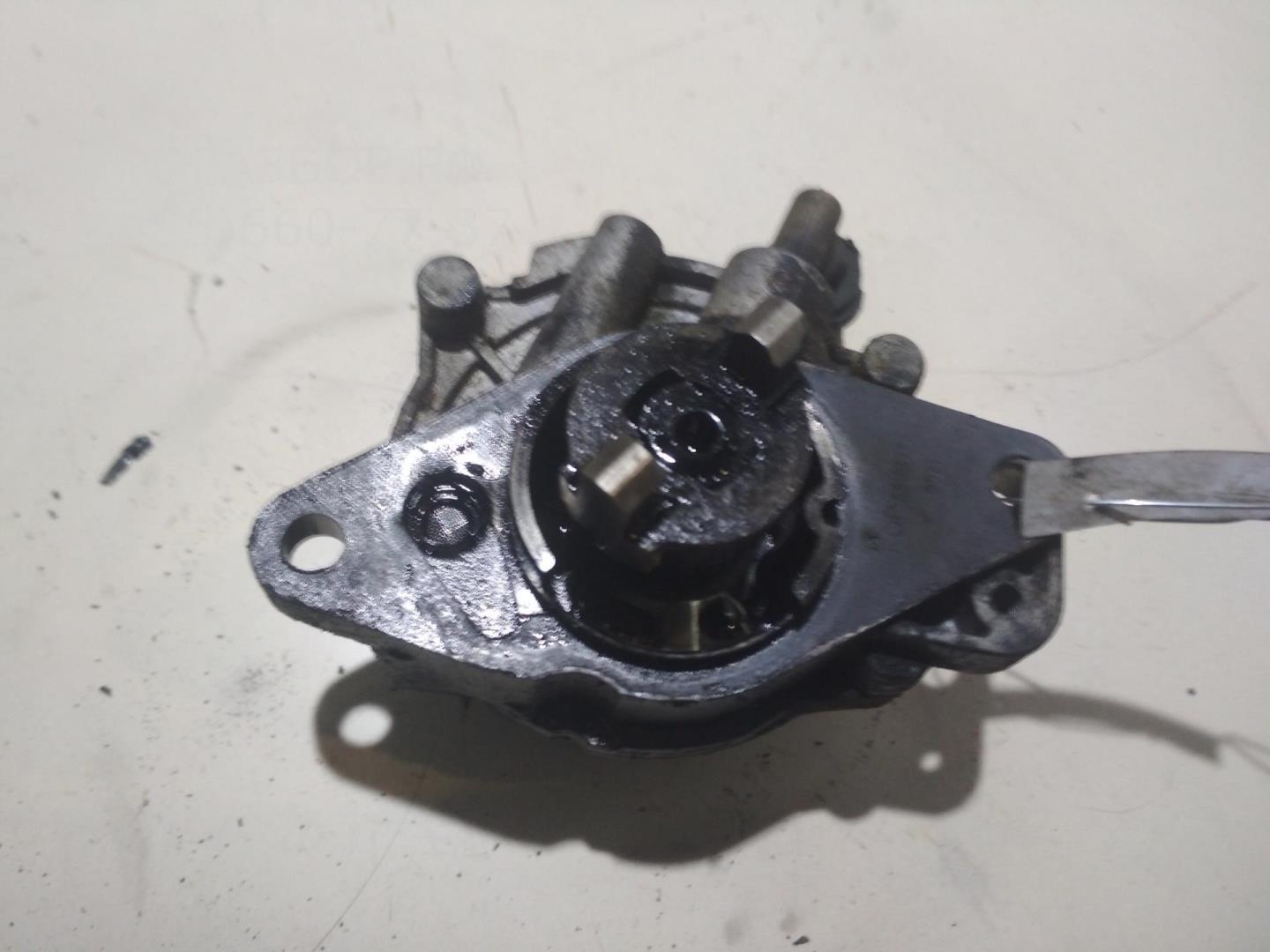 Насос вакуумный