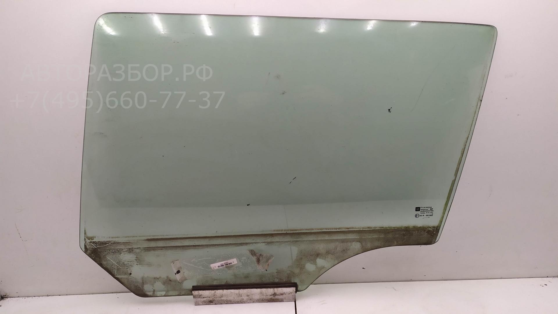 Стекло двери задней левой