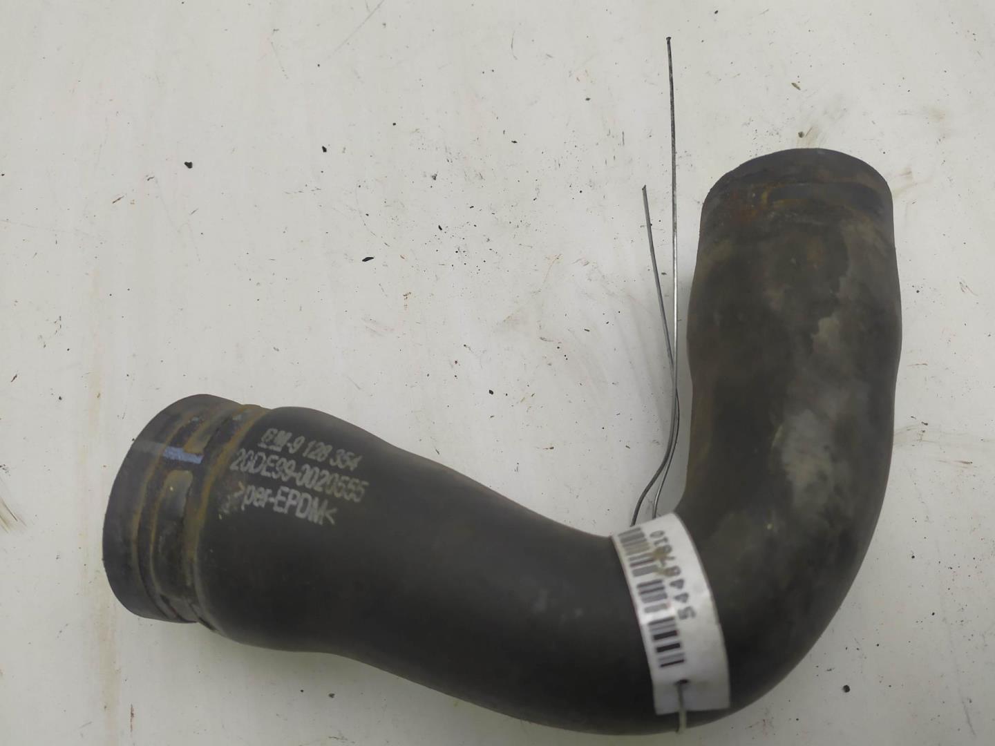 Патрубок радиатора