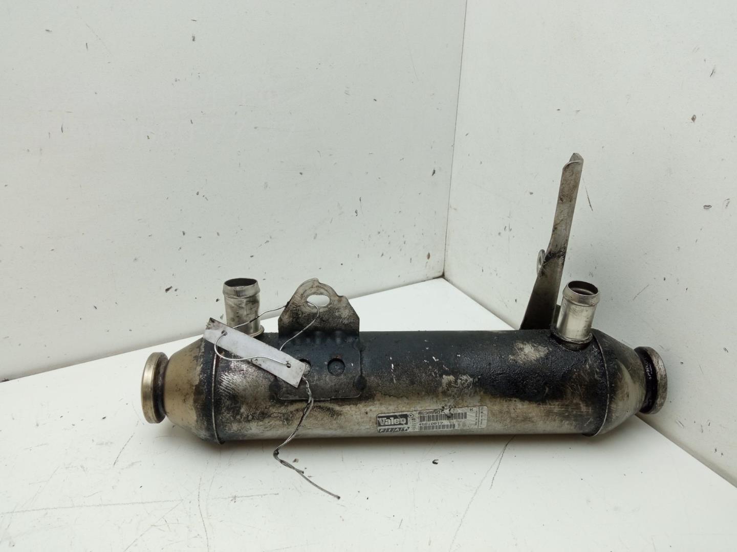 Тройник вентиляции картерных газов