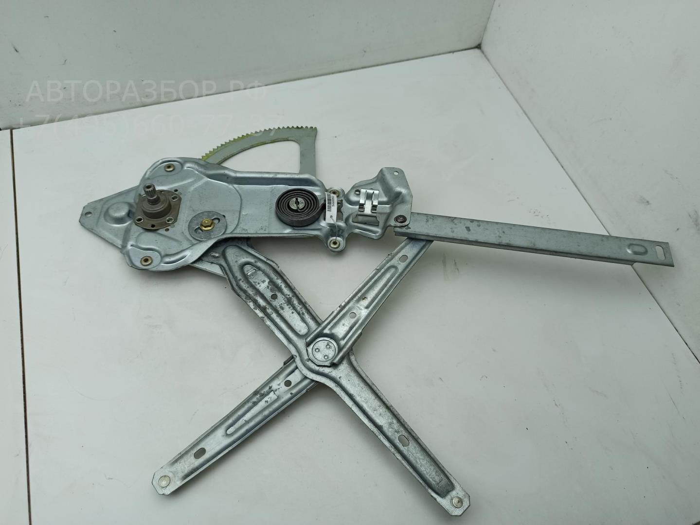 Стеклоподъемник механ. передний правый