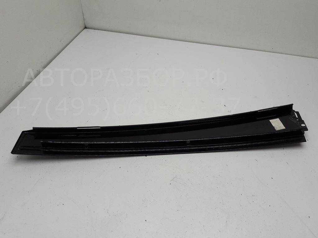 Накладка двери задней левой