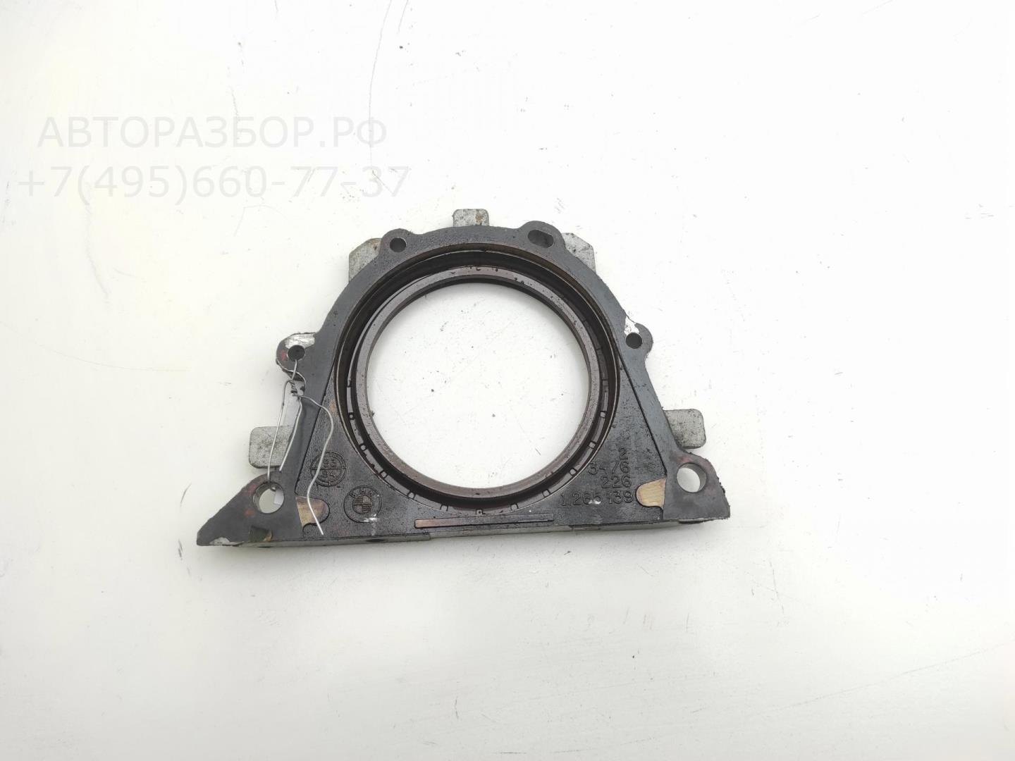 Крышка двигателя