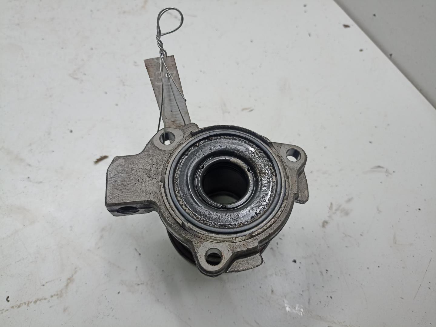 Цилиндр сцепления рабочий