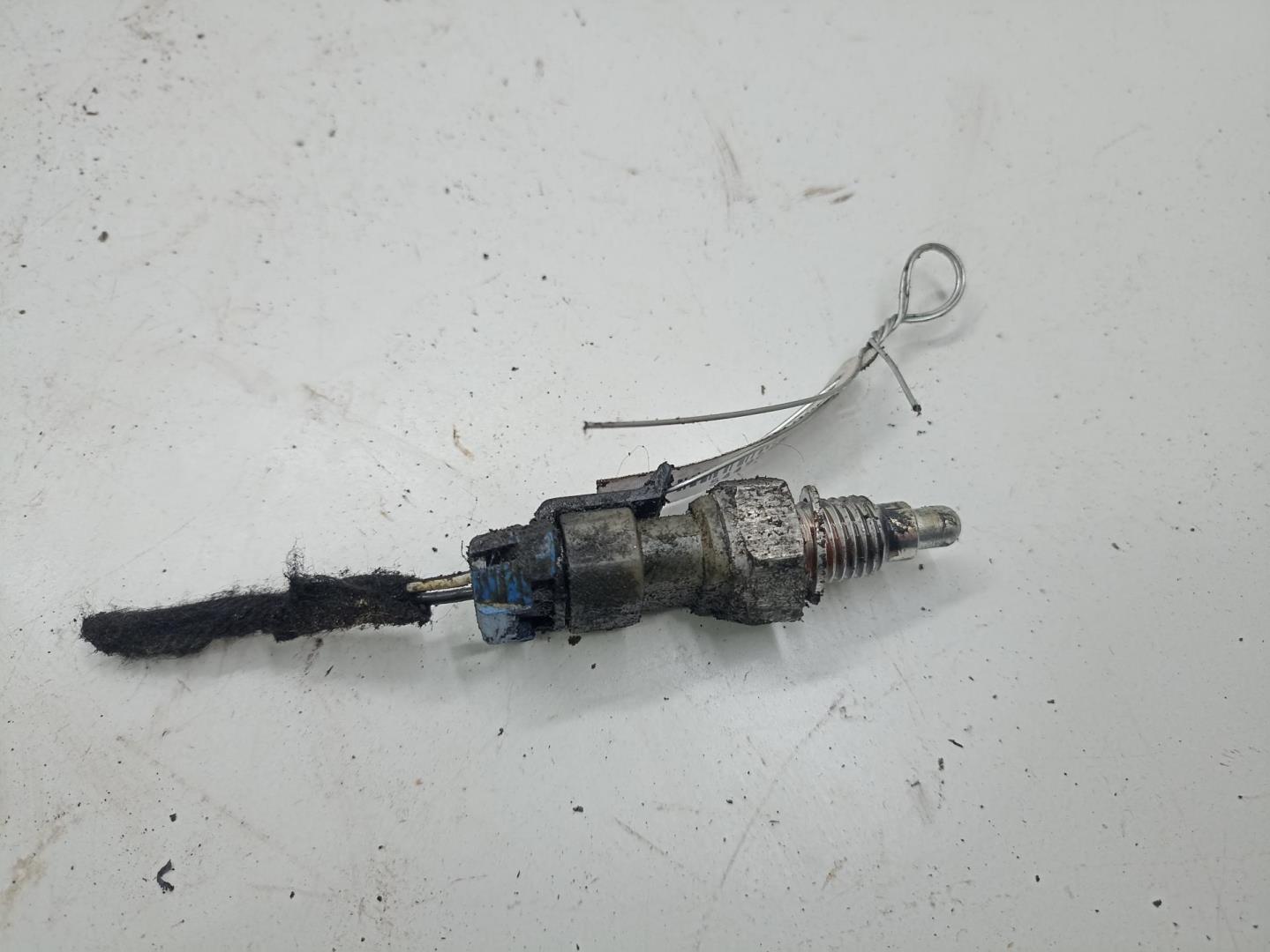 Датчик включения заднего хода